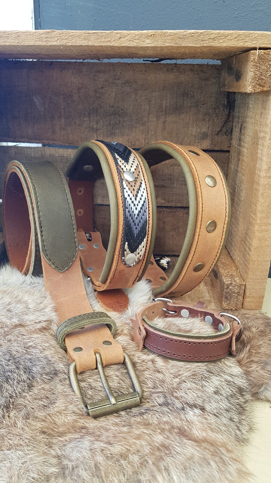 Handgemaakte lederen halsbanden Elisa’s Leather Works